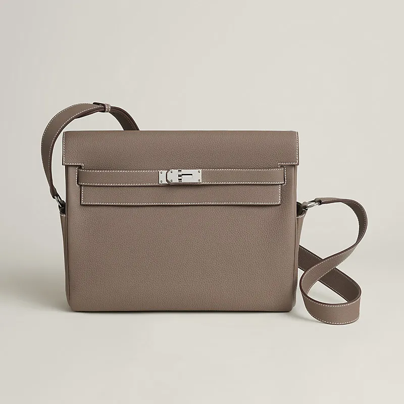 Representative Kelly Messenger handbag from the Hermès Kelly Messenger family